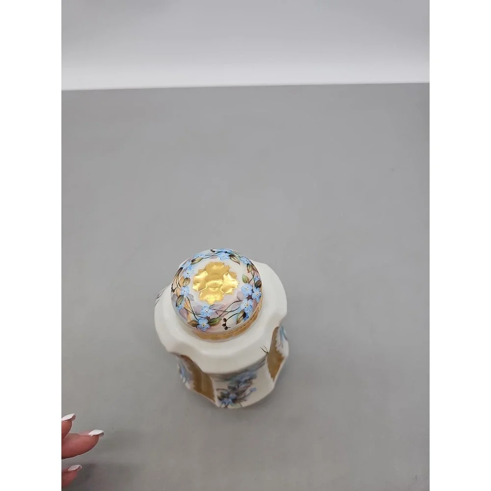 Vintage‎ Floral Gold Embossed Porcelain Tea Caddy Woth Lid Victorian Elegant